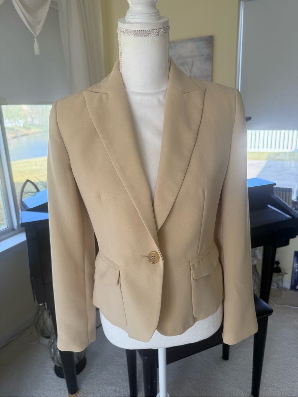 Evan Picone beige fitted blazer women's career wear contemporary